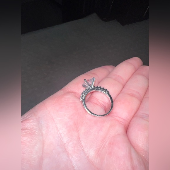 14k white gold ring cubic zirconia size 6.5 silver diamond bling rhinestone cute - Picture 6 of 6